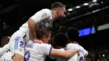 Late Vinicius strike gives Real Madrid win over Sevilla